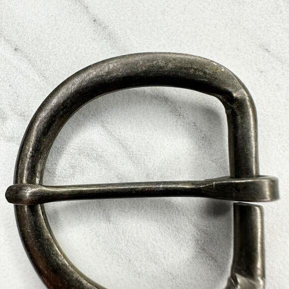 Rounded Dark Silver Tone Simple Basic Belt Buckle - Picture 3 of 7